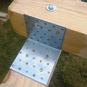 картинка Уголок крепежный 90° оцинкованный 100*100*100*2мм от магазина Кубатура